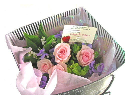 �J�W���A���ȃt�����[�A�����W